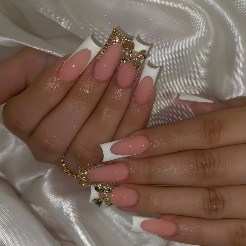 Nail Art Elegant - 24-delige nagelset met een gouden strikdesign,