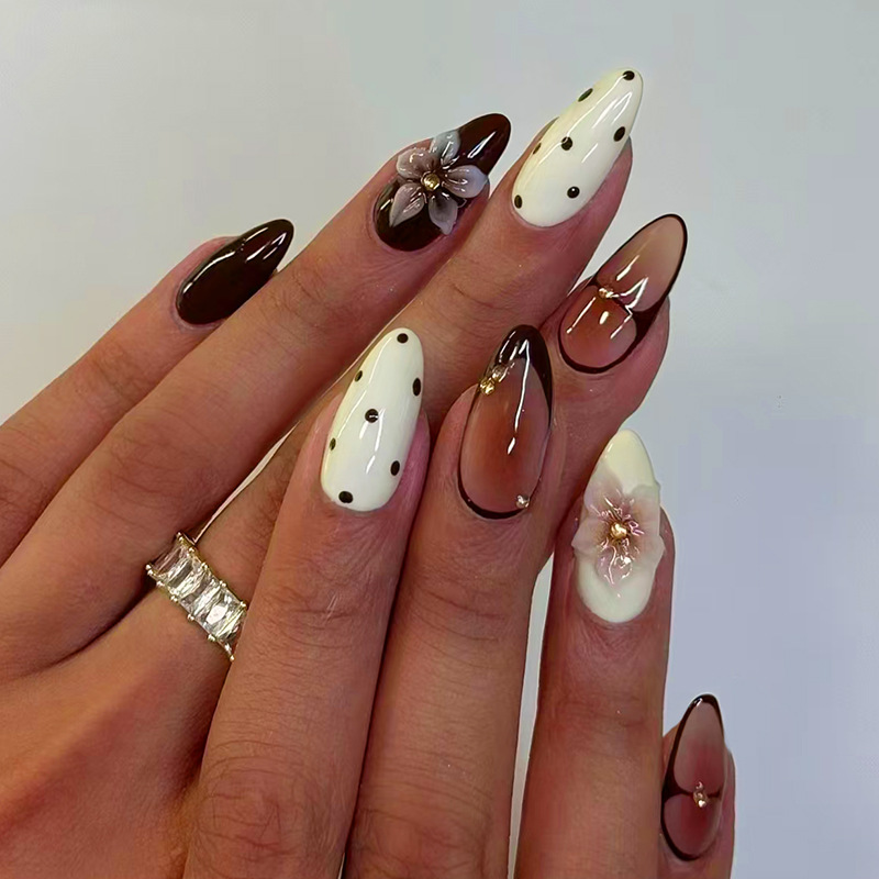 24 stuks afgewerkte amandelvor - Nail Art Aesthetic recensie en prijs
