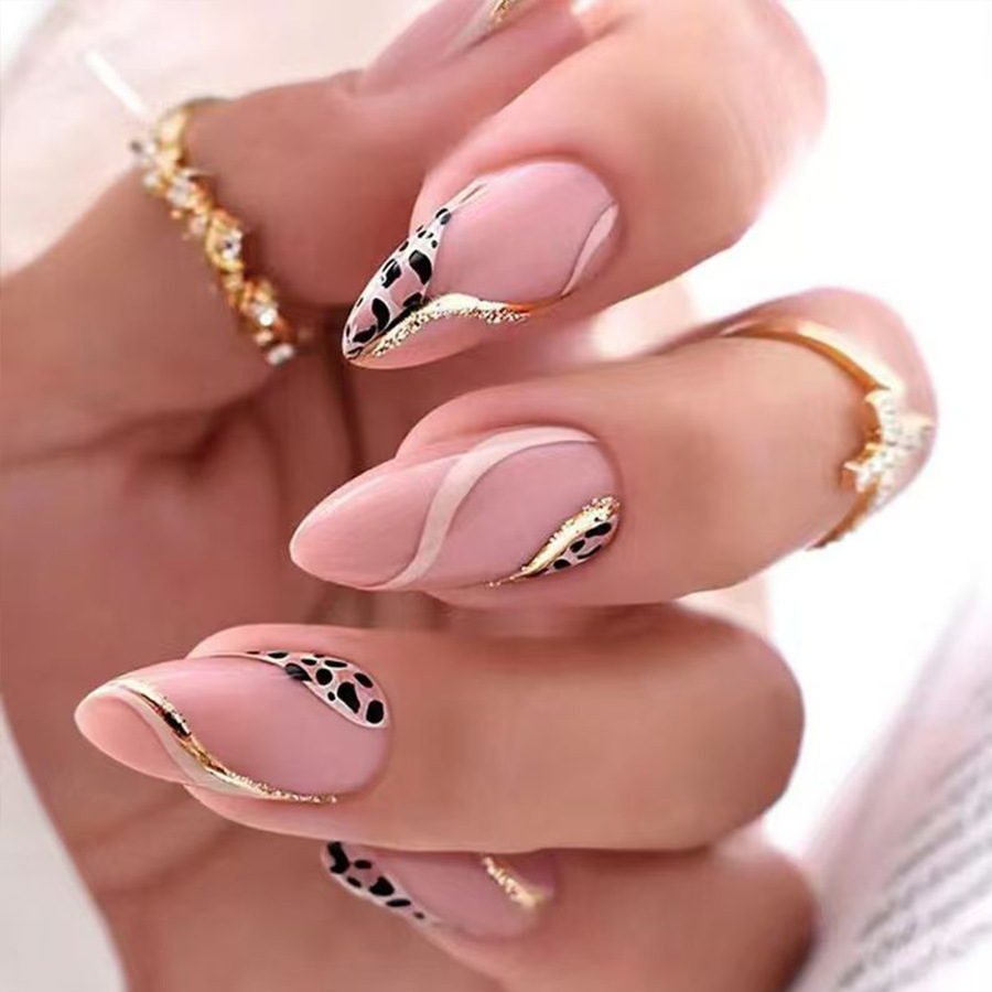 Medium nepnagels voor dames en - Nail Art Full Design recensie en prijs